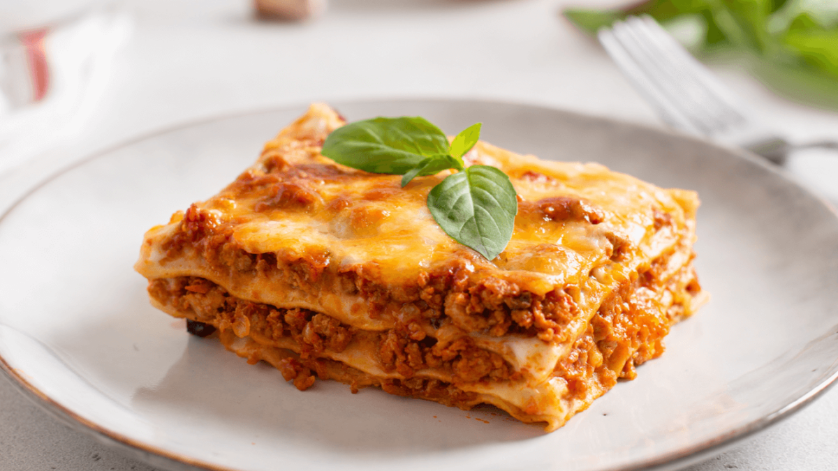 Homemade-lasagna-1200x675